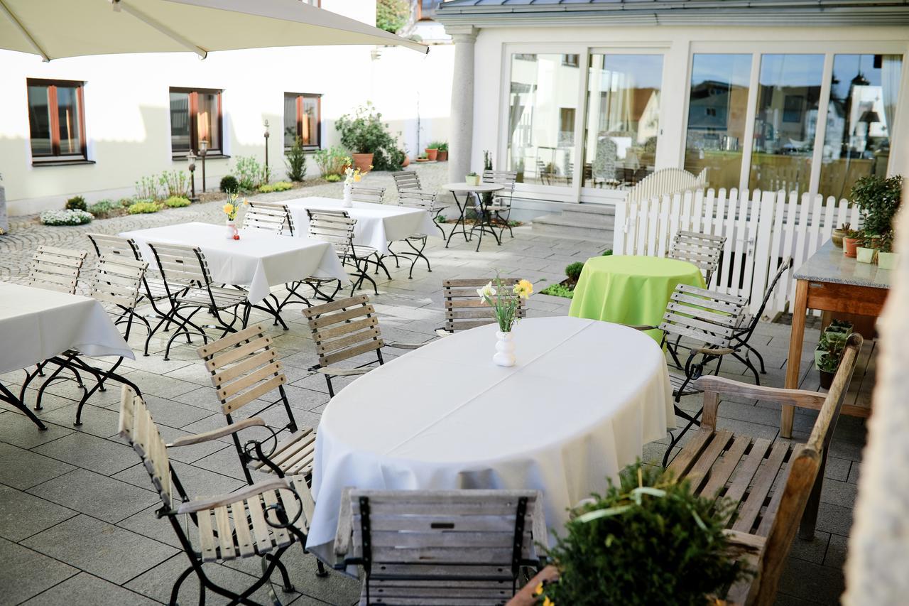 Hotel Burgwirt Deggendorf Exterior photo